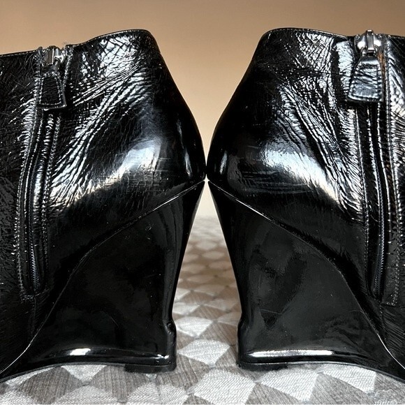 Lanvin Wedge Heeled Black Patent Leather Ankle Boots Side Zip Women EU 39 US 8 - Picture 4 of 15